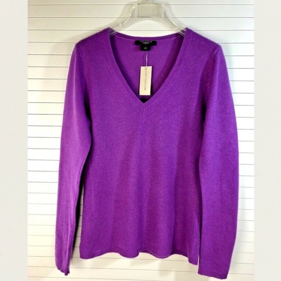 NWT Ann Taylor Womens Fine Cashmere V-neck Sweater - Picture 2 of 4